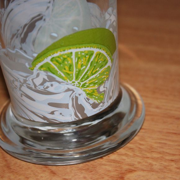 ATTRACTIVE Bud Light Lime Glass TALL - Picture 4 of 4